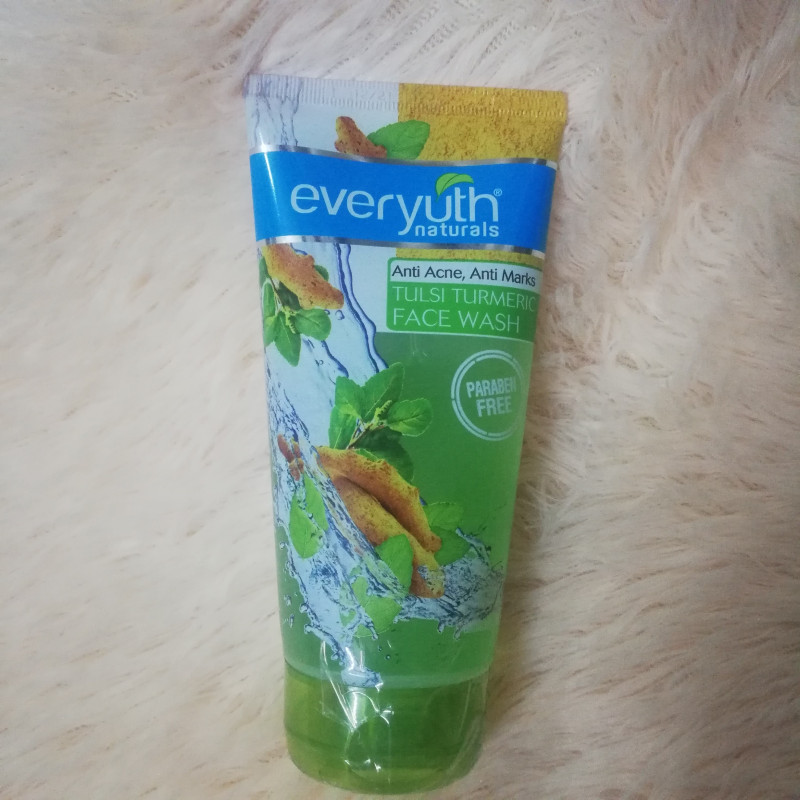 Everyuth Tulsi Turmeric Face Wash, 150g