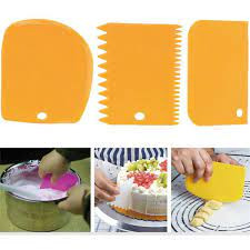 3Pcs Plastic Fondant Cake Cream Scraper Spatula Dough Cutter Kitchen Baking Tool Random Color